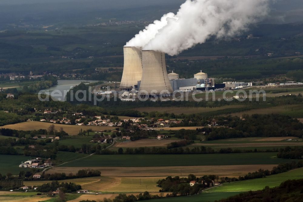 Aerial photograph Golfech - Building remains of the reactor units and facilities of the NPP nuclear power plant in Golfech in Languedoc-Roussillon Midi-Pyrenees, France