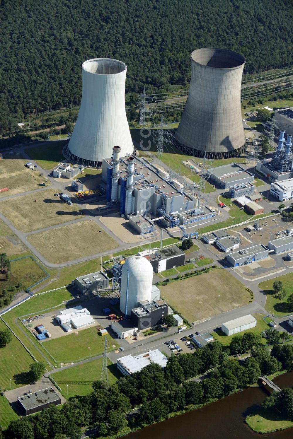 Aerial photograph Lingen (Ems) - Building remains of the reactor units and facilities of the NPP nuclear power plant in Lingen (Ems) in the state Lower Saxony