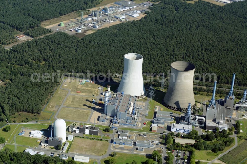 Lingen (Ems) from the bird's eye view: Building remains of the reactor units and facilities of the NPP nuclear power plant in Lingen (Ems) in the state Lower Saxony