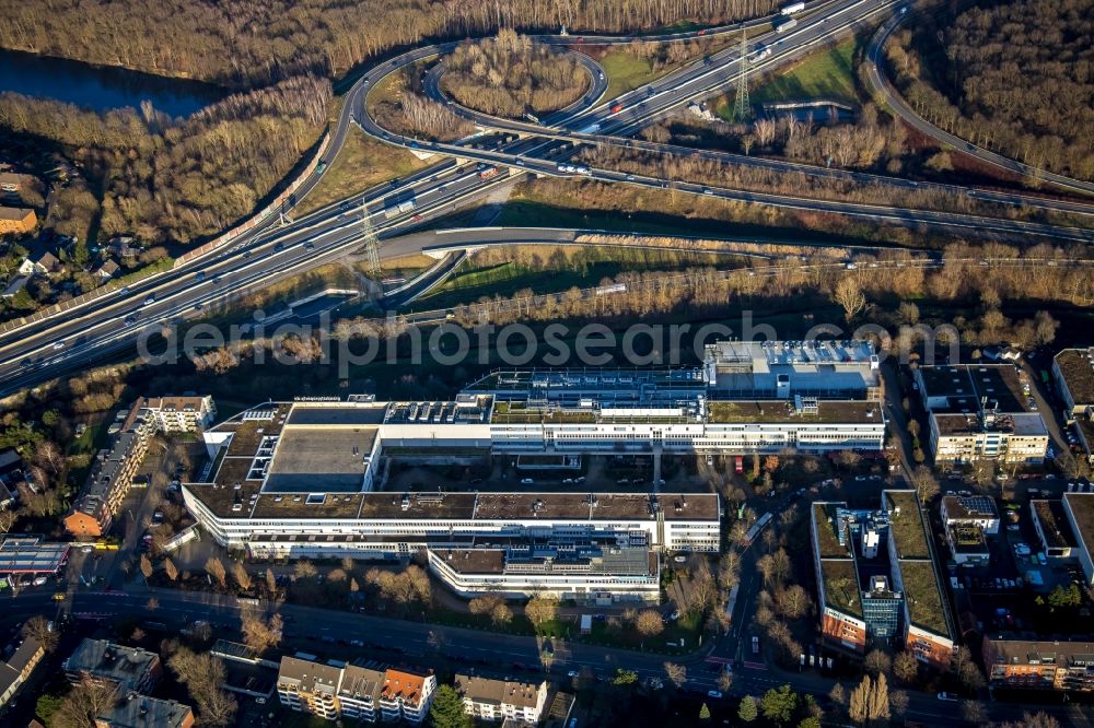 Aerial photograph Düsseldorf - Data center building and online data processing hub Interxion Deutschland GmbH in Duesseldorf in the state North Rhine-Westphalia, Germany