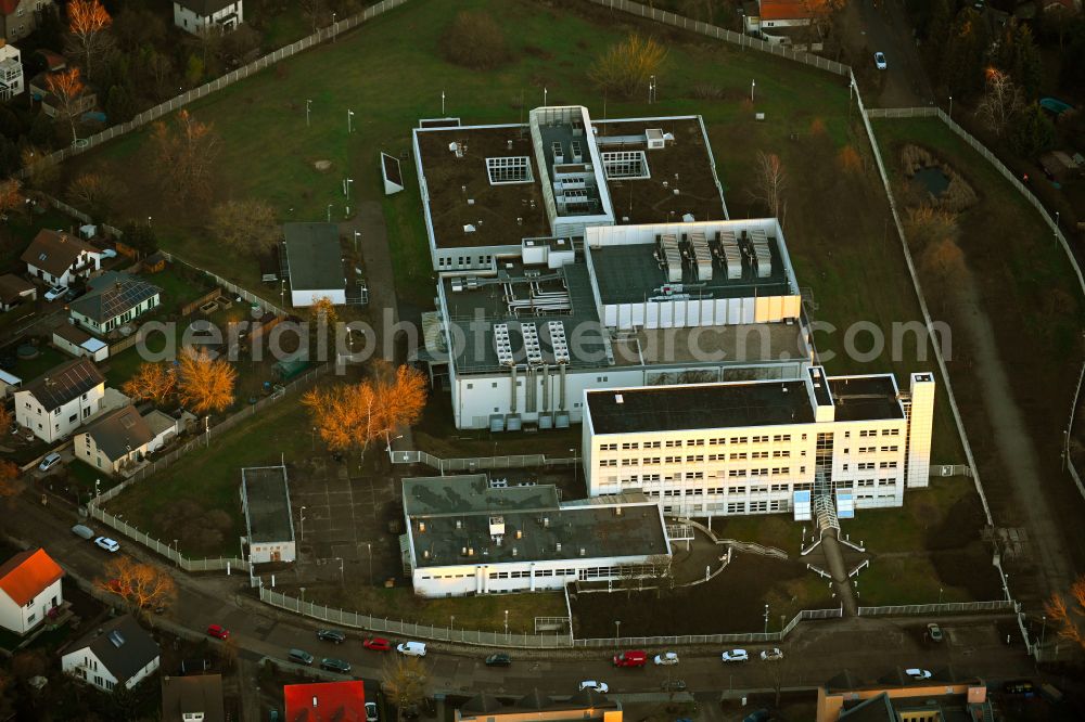 Aerial photograph Berlin - Data center building and online data processing hub on street Florastrasse in the district Mahlsdorf in Berlin, Germany