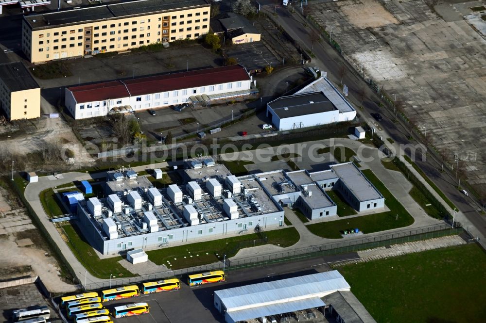 Leipzig from above - Data center building and online data processing hub on Ernst-Keil-Strasse in the district Neulindenau in Leipzig in the state Saxony, Germany