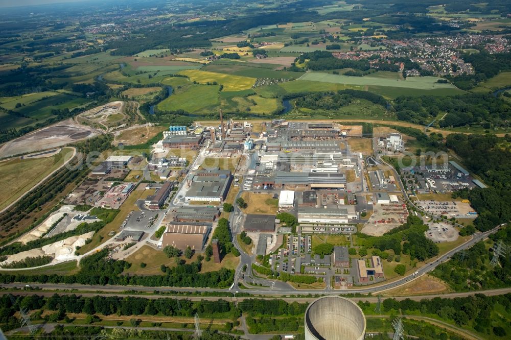 Aerial photograph Lünen - Recycling facilities in the industrial area of the district of Lippholtshausen in Luenen in the state of North Rhine-Westphalia. The facilities include buildings and company sites of Remondis and Ecomotion