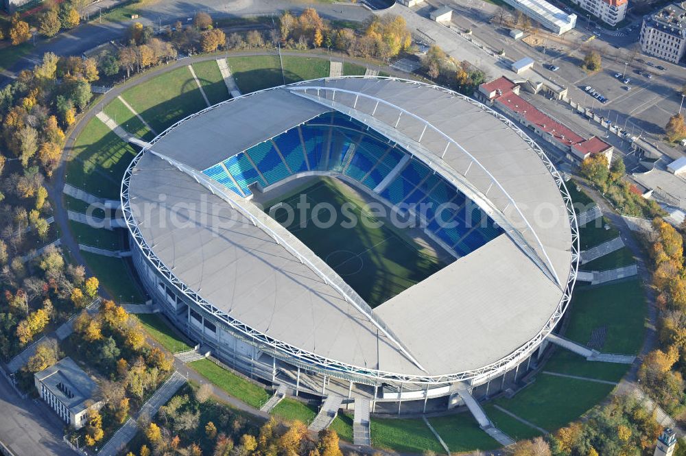 Leipzig from above - Blick auf die Red Bull Arena (vormals Zentralstadion), dem größten Stadion der sächsischen Stadt Leipzig und dem größten auf dem Gebiet der neuen Bundesländer. Das Stadion ist Teil des Leipziger Sportforums und liegt neben der neu gebauten Arena Leipzig, der Festwiese sowie weiteren (kleineren) Sportstätten und -hallen westlich der Innenstadt. Das Stadion ist die Heimstätte von RB Leipzig. View of Red Bull Arena (formerly Central Stadium), the largest stadium in the Saxon city of Leipzig and the largest in the area of the new federal states.