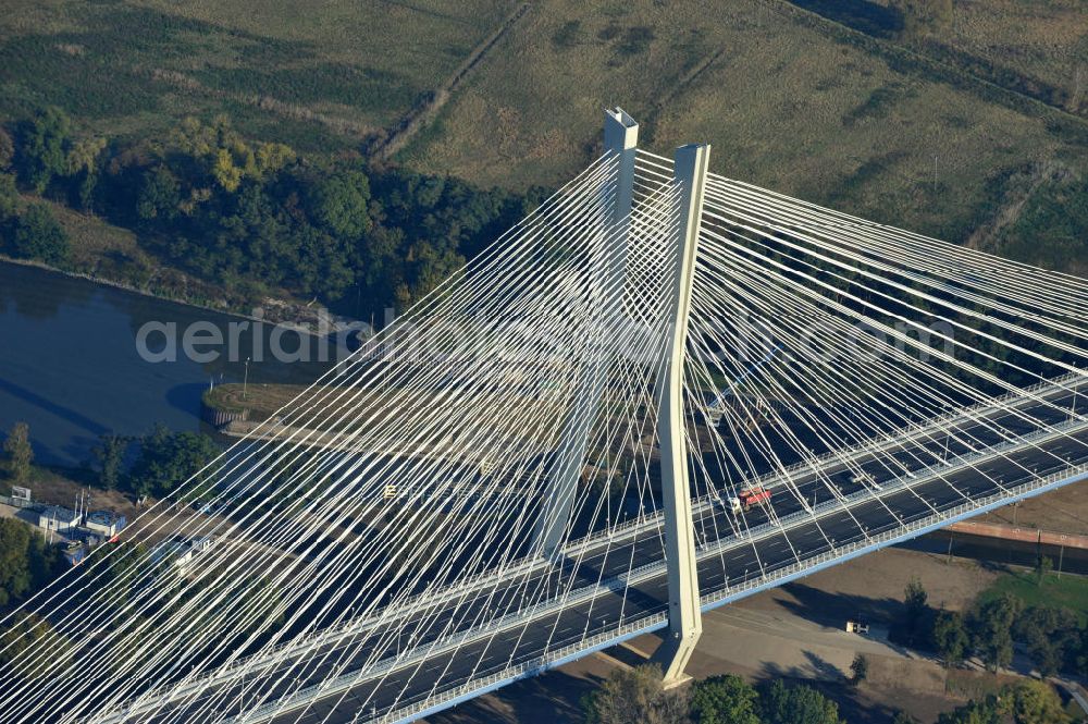 Aerial photograph WROCLAW - BRESLAU - Die Redzinski Brücke überspannt die Oder bei Breslau in Niederschlesien, Polen. Sie ist ein Teil der Autobahn / Autostrada A8 und wurde dieses Jahr eröffnet. Die Schrägseilbrücke wurde von Jan Biliszczuk entworfen. The Redzinski Bridge crosses the river Oder near Wroclaw, lower silesia ind Poland. It is part of the motor way A8 and was opened to traffic this year. the cable-stayed bridge was designed by Jan Biliszczuk.