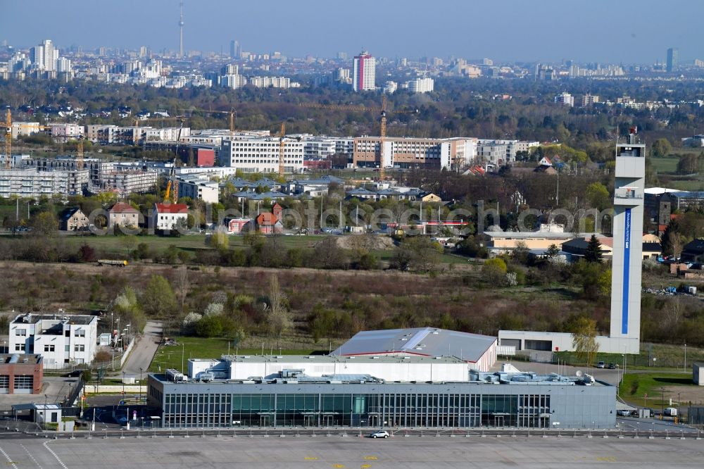 Aerial image Schönefeld - Grounds of the airport Regierungsflughafen - Empfangsgebaeude in Protokollbereich on Flughafen BER in Schoenefeld in the state Brandenburg, Germany