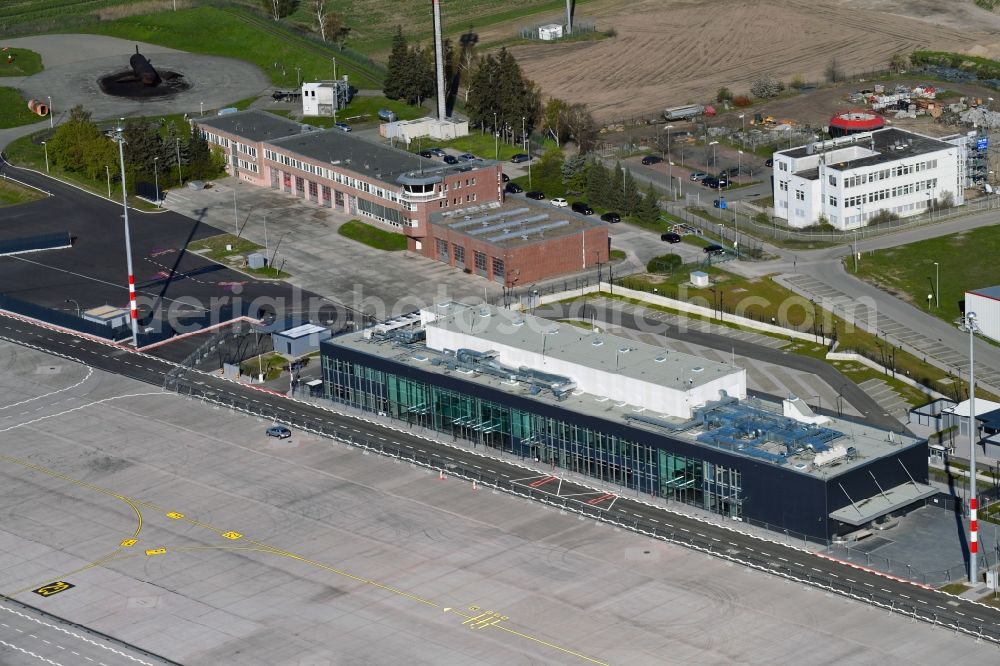 Schönefeld from above - Grounds of the airport Regierungsflughafen - Empfangsgebaeude in Protokollbereich on Flughafen BER in Schoenefeld in the state Brandenburg, Germany