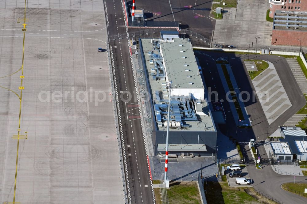 Aerial photograph Schönefeld - Grounds of the airport Regierungsflughafen - Empfangsgebaeude in Protokollbereich on Flughafen BER in Schoenefeld in the state Brandenburg, Germany