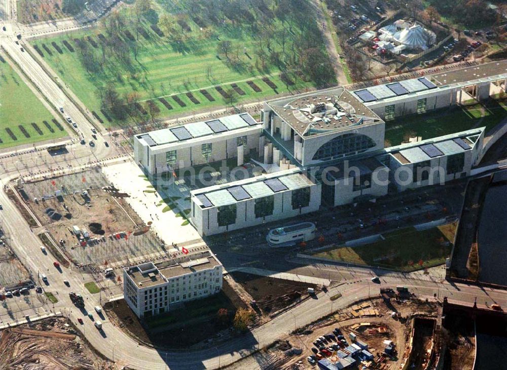 Aerial image Berlin - Tiergarten - Regierungsviertel, Bundeskanzleramt, Schweizer Botschaft