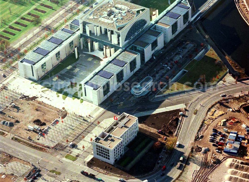 Berlin - Tiergarten from the bird's eye view: Regierungsviertel, Kanzleramt, Schweizer Botschaft