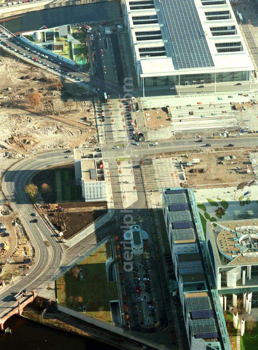 Berlin - Tiergarten from the bird's eye view: Regierungsviertel, Kanzleramt, Schweizer Botschaft