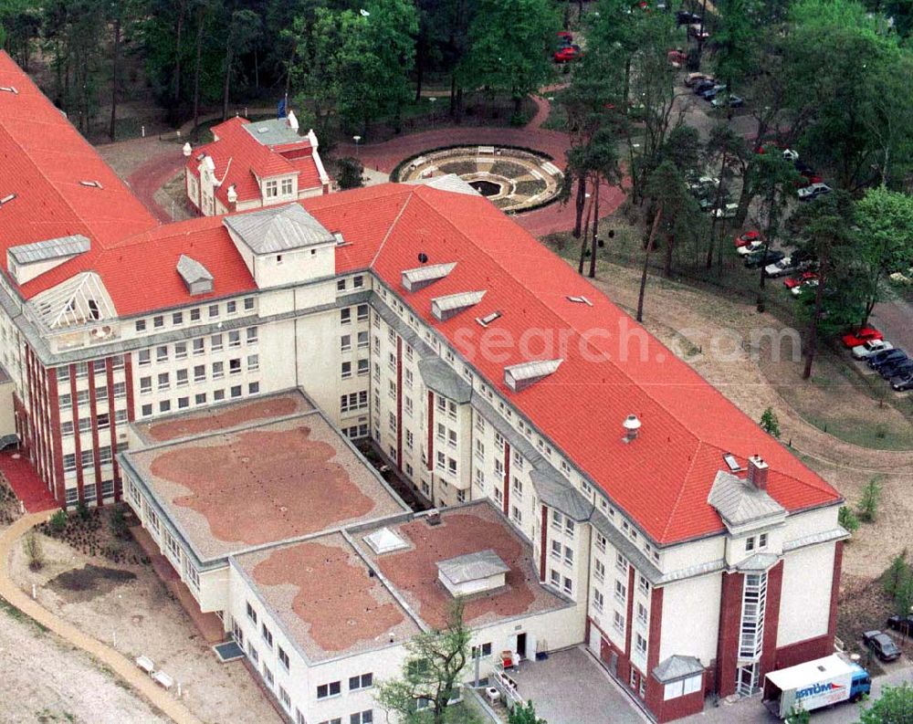 Aerial image Dahlewitz - Hoppegarten - Rehaklinik in Dahlwitz - Hoppegarten (MEDIAN - Klinikverbund).10.04.1995