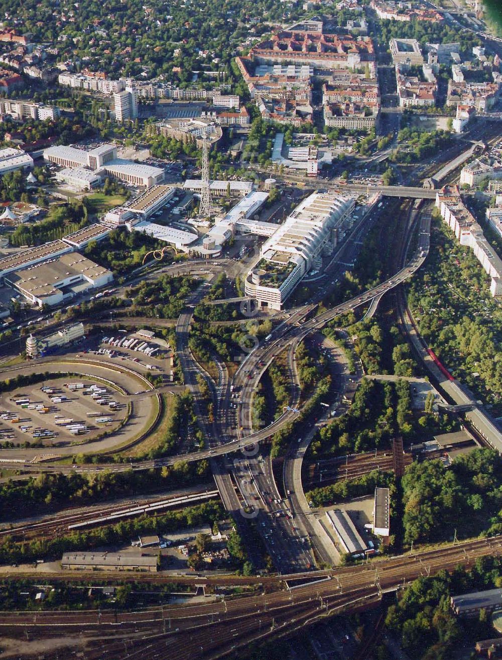 Aerial image Berlin - Charlottenburg - Rehaklinik in Dahlwitz - Hoppegarten (MEDIAN - Klinikverbund).10.04.1995