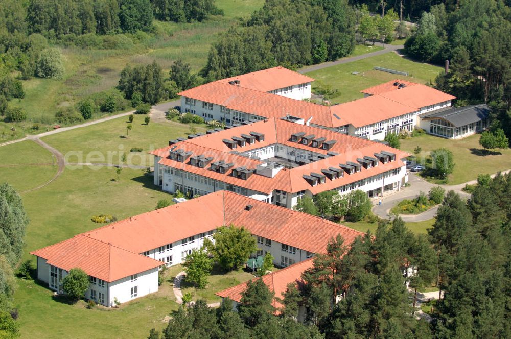 Templin from above - Blick auf die Rehabilitationsklinik / Rehaklinik Uckermark, Fachklinik für Herz-, Kreislauf- und Stoffwechselkrankheiten, an der Dargersdorfer Straße (Buchheide) BB. View onto the rehabilitation / rehab clinic Uckermark.