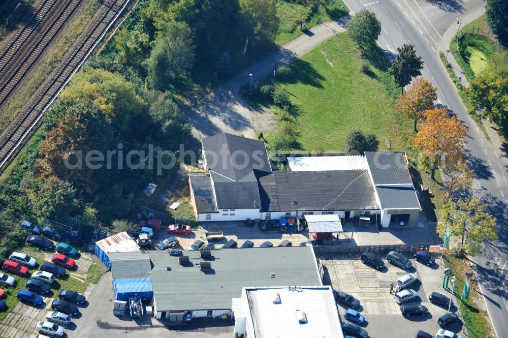 Bernau from the bird's eye view: Blick auf die Reifen- und KFZ - Werkstatt an der Zepernicker Chausse in 16321 Bernau. Automobile tires - workshop at Zepernicker Chausse in 16321 Bernau.