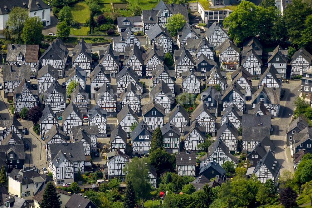 Aerial image Freudenberg - Series of historically true original half-timbered houses in the center of Freudenberg in the state of North Rhine-Westphalia