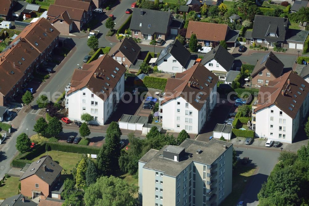 Aerial photograph Bönen - Terraced house of MARKUS GEROLD ENTERPRISE GROUP Im Hasenwinkel in Boenen in the state North Rhine-Westphalia