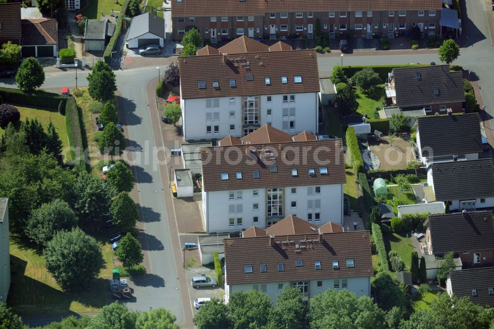 Bönen from above - Terraced house of MARKUS GEROLD ENTERPRISE GROUP Im Hasenwinkel in Boenen in the state North Rhine-Westphalia