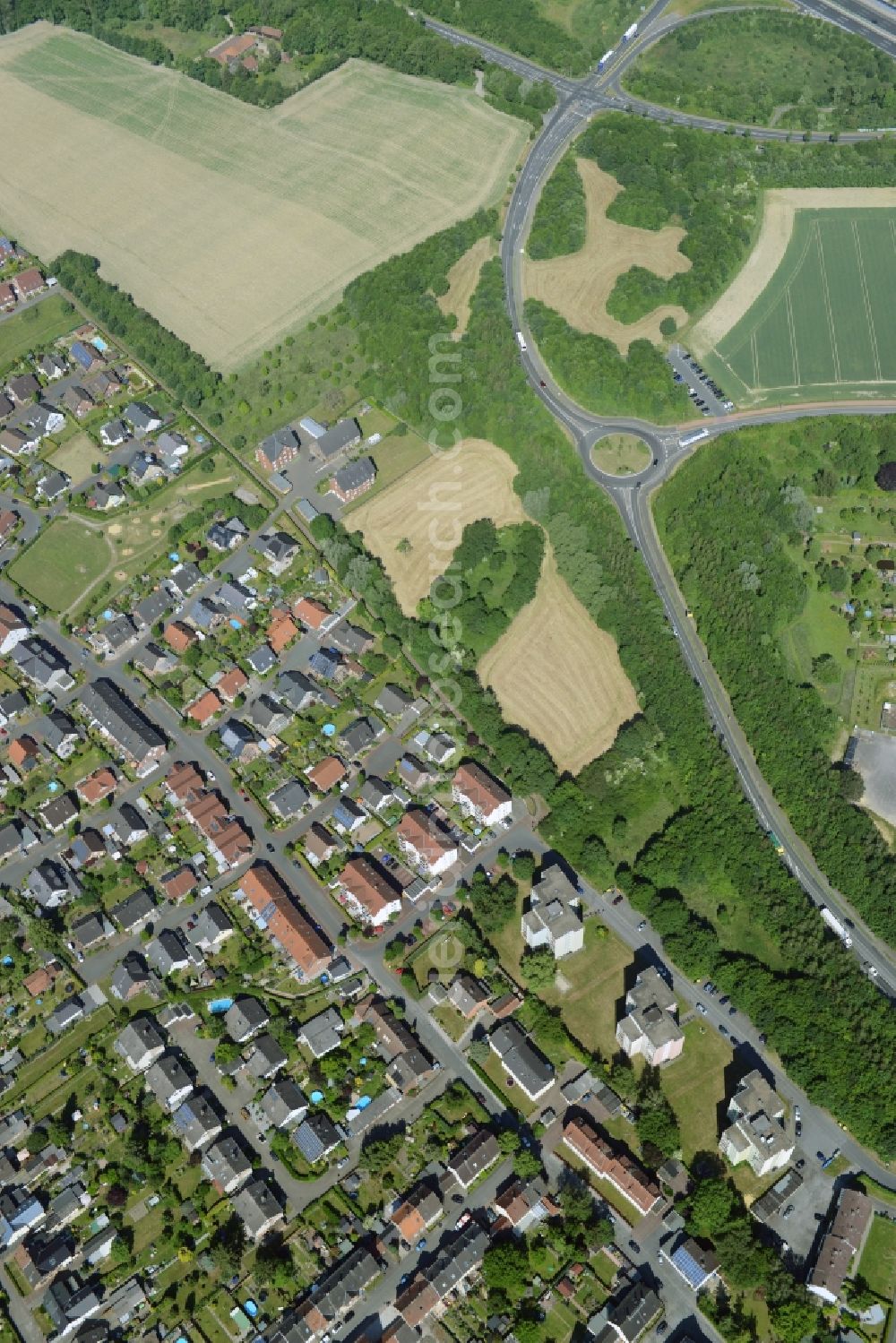 Bönen from above - Terraced house of MARKUS GEROLD ENTERPRISE GROUP Im Hasenwinkel in Boenen in the state North Rhine-Westphalia