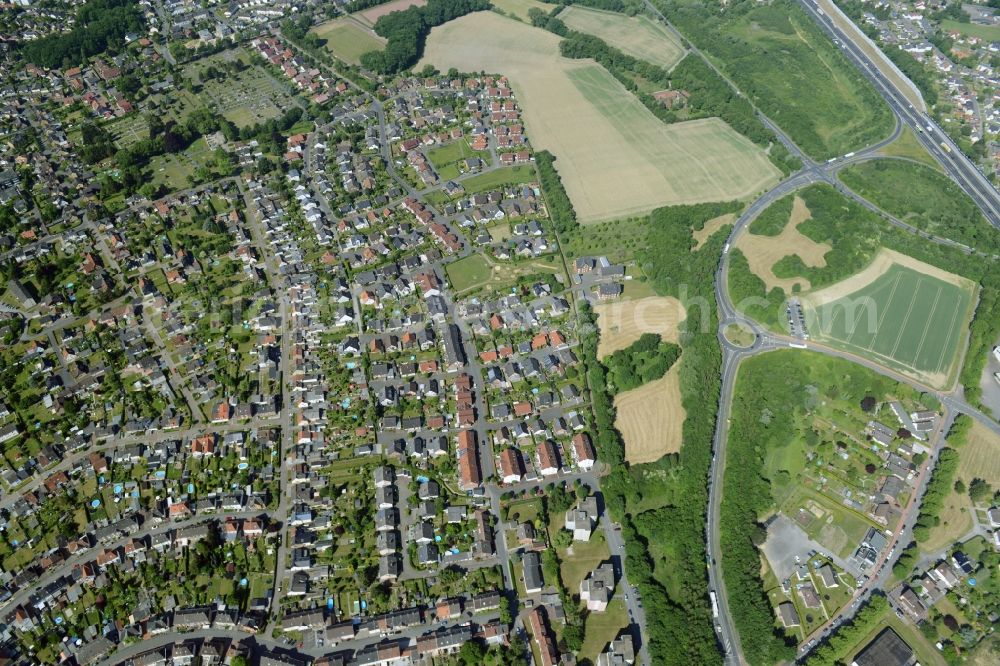 Bönen from the bird's eye view: Terraced house of MARKUS GEROLD ENTERPRISE GROUP Im Hasenwinkel in Boenen in the state North Rhine-Westphalia