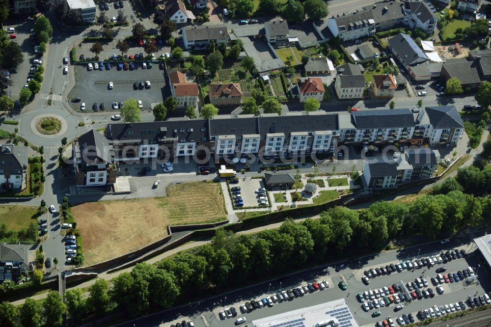 Menden (Sauerland) from above - Terraced house of MARKUS GEROLD ENTERPRISE GROUP Am Hoenneufer in Menden (Sauerland) in the state North Rhine-Westphalia