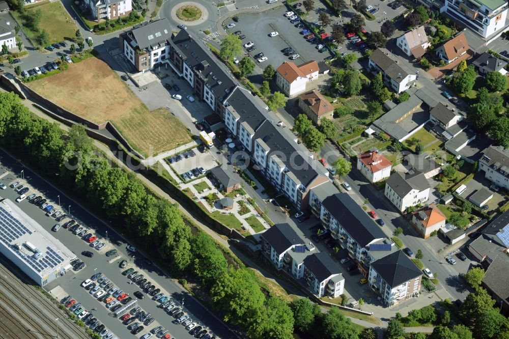 Aerial image Menden (Sauerland) - Terraced house of MARKUS GEROLD ENTERPRISE GROUP Am Hoenneufer in Menden (Sauerland) in the state North Rhine-Westphalia