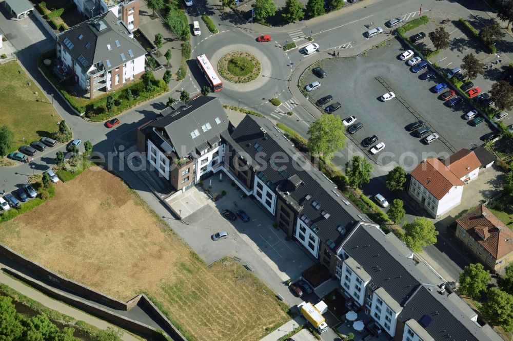 Menden (Sauerland) from the bird's eye view: Terraced house of MARKUS GEROLD ENTERPRISE GROUP Am Hoenneufer in Menden (Sauerland) in the state North Rhine-Westphalia