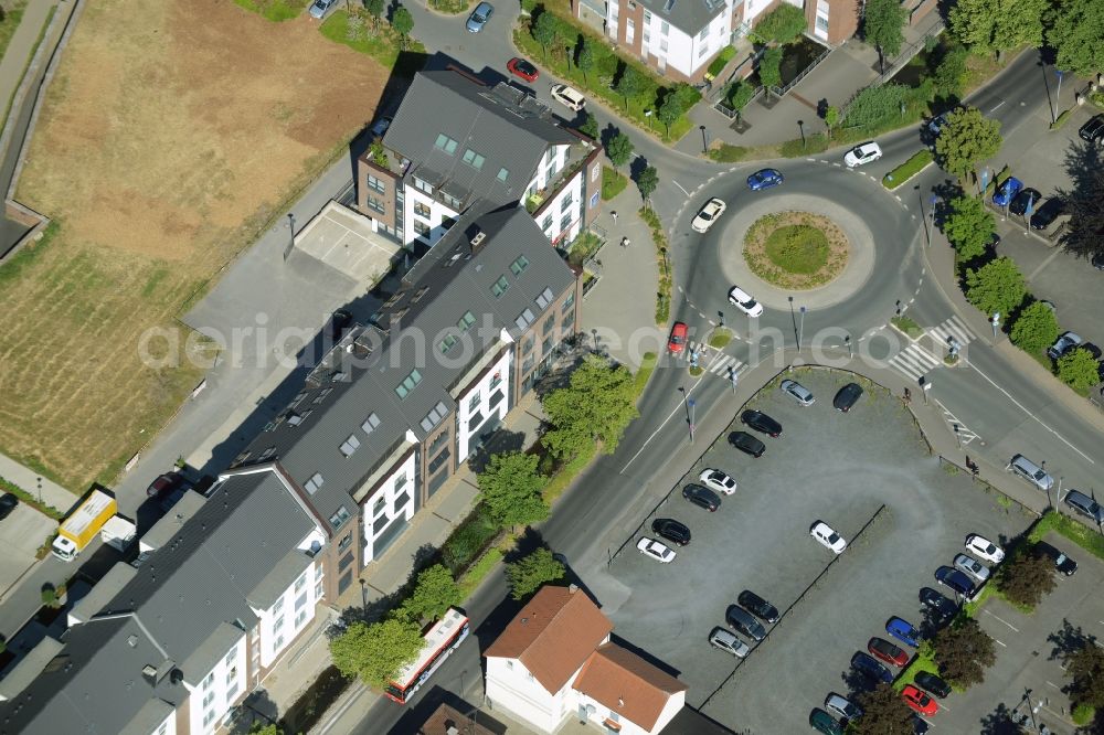 Aerial image Menden (Sauerland) - Terraced house of MARKUS GEROLD ENTERPRISE GROUP Am Hoenneufer in Menden (Sauerland) in the state North Rhine-Westphalia