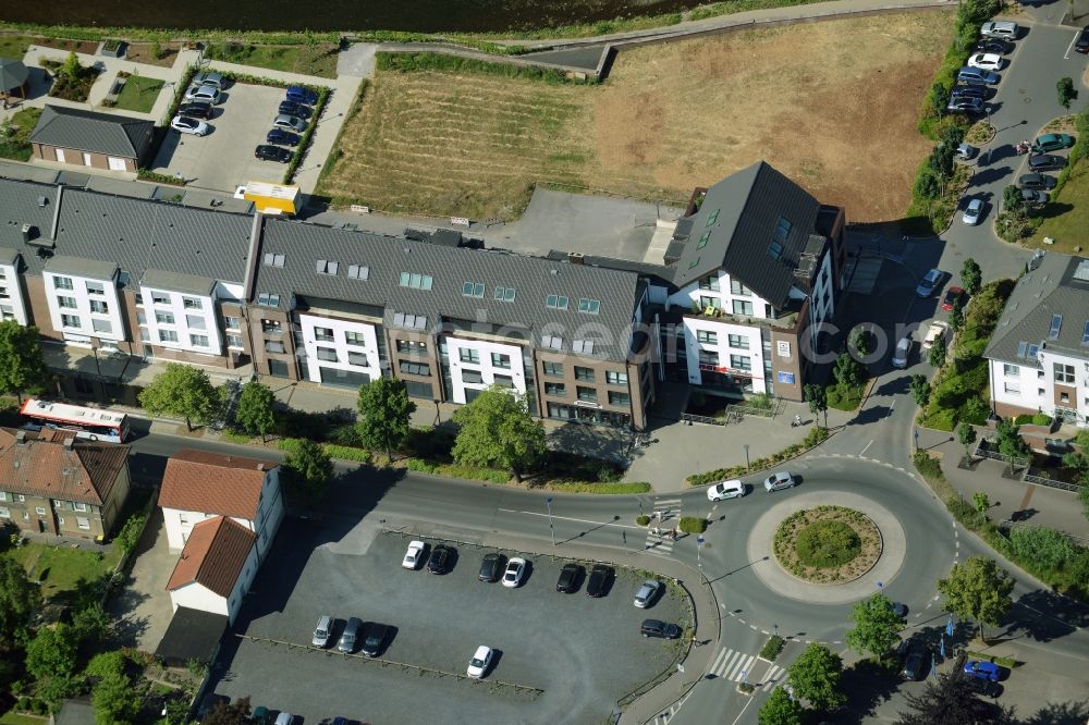 Menden (Sauerland) from the bird's eye view: Terraced house of MARKUS GEROLD ENTERPRISE GROUP Am Hoenneufer in Menden (Sauerland) in the state North Rhine-Westphalia