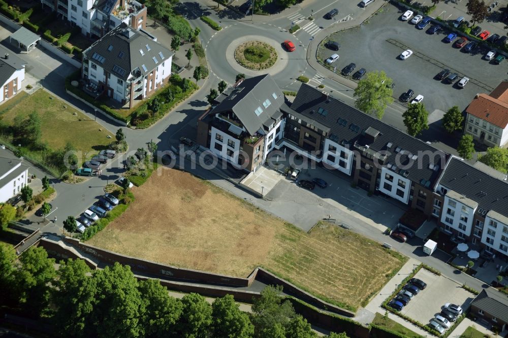 Menden (Sauerland) from above - Terraced house of MARKUS GEROLD ENTERPRISE GROUP Am Hoenneufer in Menden (Sauerland) in the state North Rhine-Westphalia