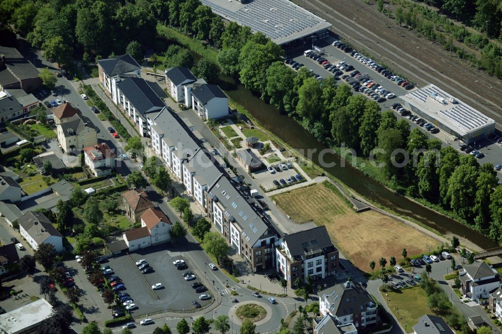 Aerial image Menden (Sauerland) - Terraced house of MARKUS GEROLD ENTERPRISE GROUP Am Hoenneufer in Menden (Sauerland) in the state North Rhine-Westphalia