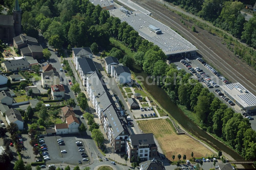 Aerial photograph Menden (Sauerland) - Terraced house of MARKUS GEROLD ENTERPRISE GROUP Am Hoenneufer in Menden (Sauerland) in the state North Rhine-Westphalia