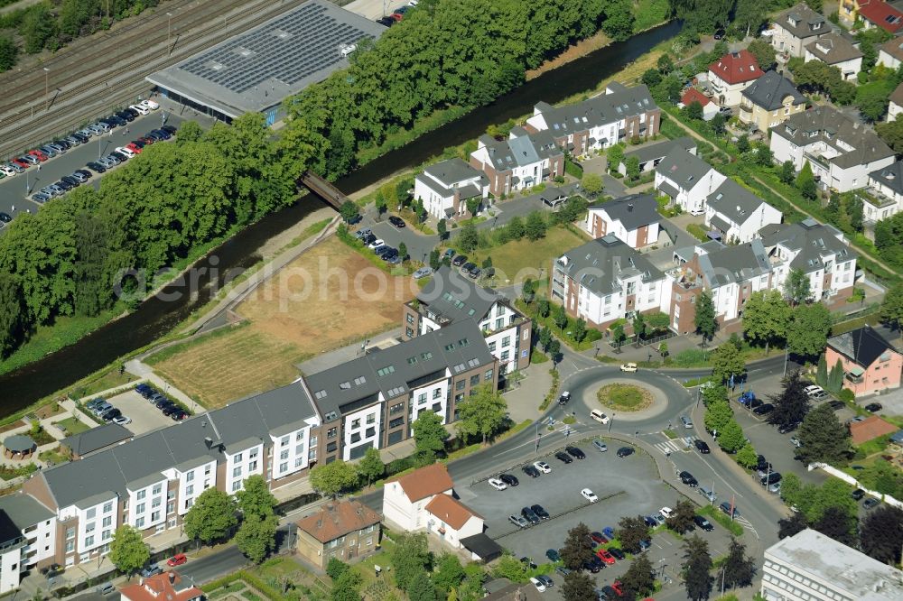 Aerial image Menden (Sauerland) - Terraced house of MARKUS GEROLD ENTERPRISE GROUP Am Hoenneufer in Menden (Sauerland) in the state North Rhine-Westphalia