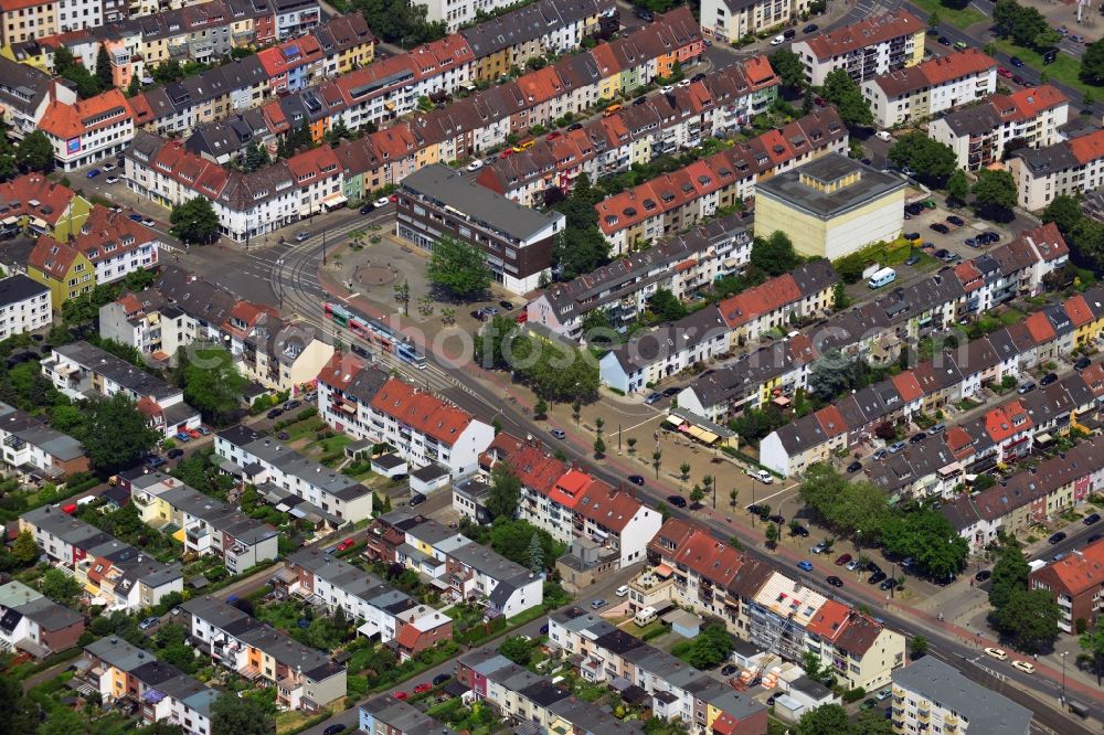 Bremen from above - Townhouse-colony in a residential street in the Westend district of Bremen