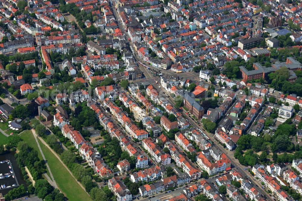 Aerial photograph Bremen - Townhouse-colony in a residential street in the Neustadt district of Bremen