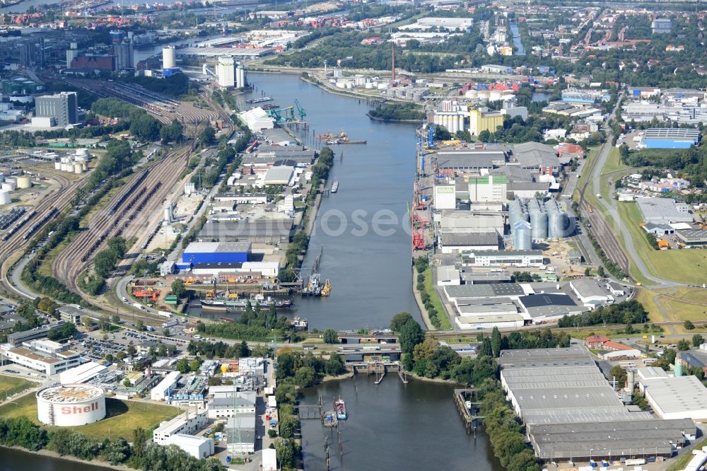 Aerial image Hamburg - Reiherstieg lock with road bridges and railway bridge in Hamburg-Heimfeld. A project of the Hamburg Port Authority HPA