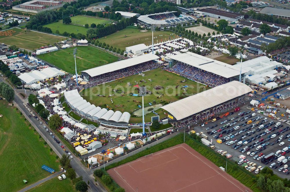 Aachen from the bird's eye view: Das Weltfest des Pferdesports, das CHIO Aachen, im Reitstadion des Sportparks Soers. Veranstalter des jährlichen Turniers ist der Aachen-Laurensberger Rennverein e.V. (ALRV). The World Equestrian Festival, CHIO Aachen, in the sports park Soers.