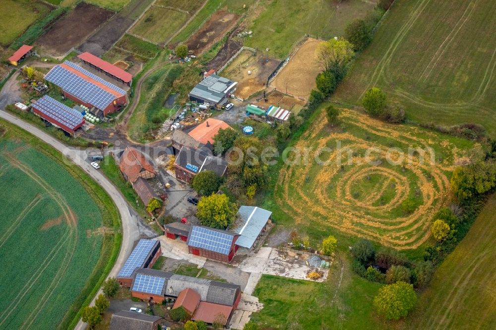 Bönen from above - Building of stables entlang dem Hohlweg in Boenen in the state North Rhine-Westphalia, Germany