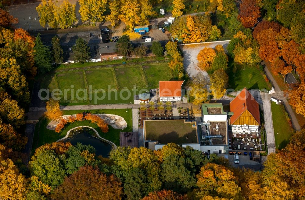 Hamm from the bird's eye view: Building of stables Maerkischer Reitverein Hamm e.V. Faehrstrasse in Hamm in the state North Rhine-Westphalia