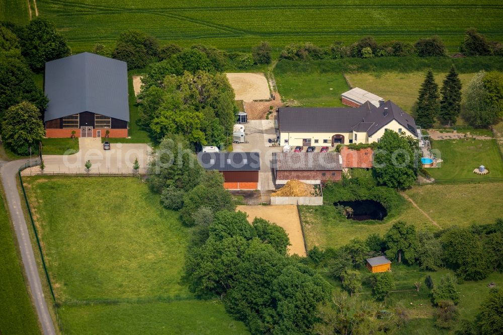 Hamm from above - Building of stables on Oberallener Weg in Hamm in the state North Rhine-Westphalia, Germany