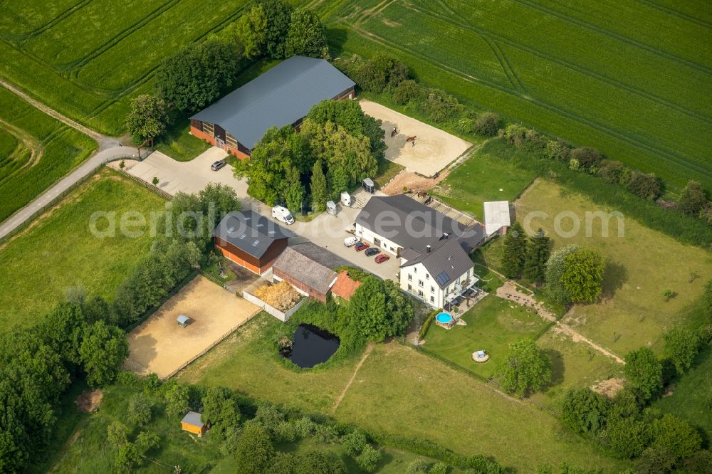 Aerial photograph Hamm - Building of stables on Oberallener Weg in Hamm in the state North Rhine-Westphalia, Germany