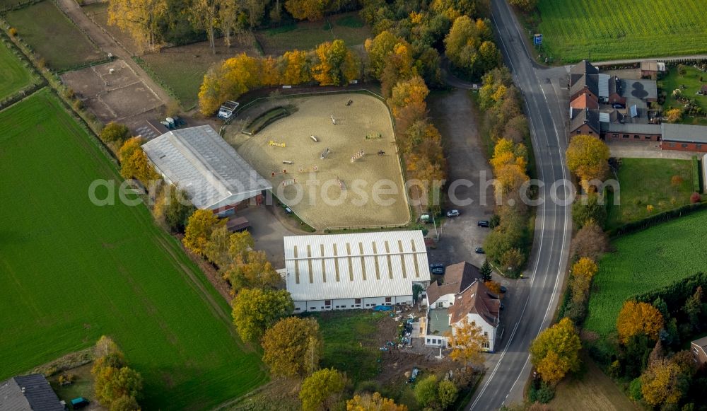 Gladbeck from above - Building of stables of Reiterverein Gladbeck e.V. in Gladbeck in the state North Rhine-Westphalia, Germany