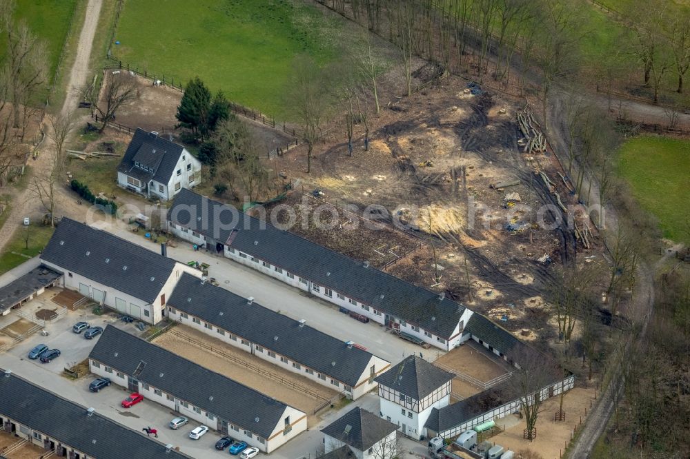 Aerial image Gelsenkirchen - Building of stables of Reitpark Gut Nienhausen GmbH on Feldmarkstrasse in Gelsenkirchen in the state North Rhine-Westphalia, Germany