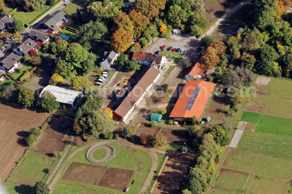 München from the bird's eye view: Building of stables of Reitverein Corona in Munich in the state Bavaria, Germany