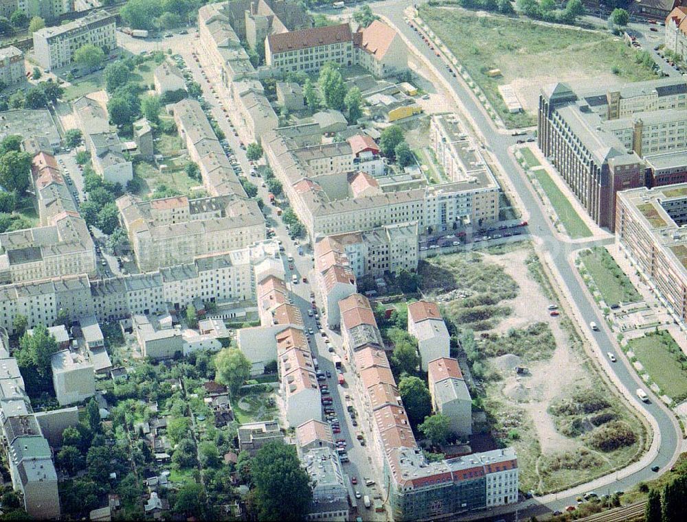 Berlin - Lichtenberg from the bird's eye view: Rekonstruierte Ruschestraße am S-Bhf. Ostkreuz in Berlin - Lichtenberg.