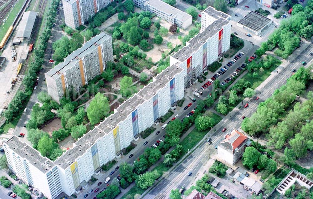 Aerial photograph Berlin-Lichtenberg - Rekonstruierte WBS 70-Wohnblocks in der Straße am Tierpark in Berlin-Lichtenberg.