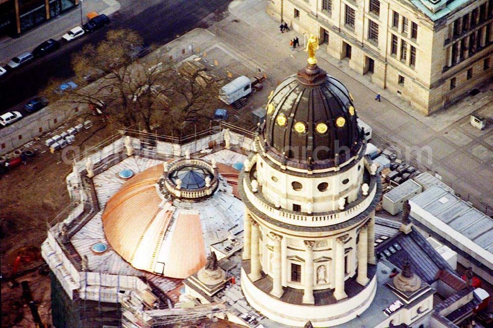 Berlin from above - Rekonstruktion des Deutschen Domes am Gendarmenmarkt Berlin Mitte