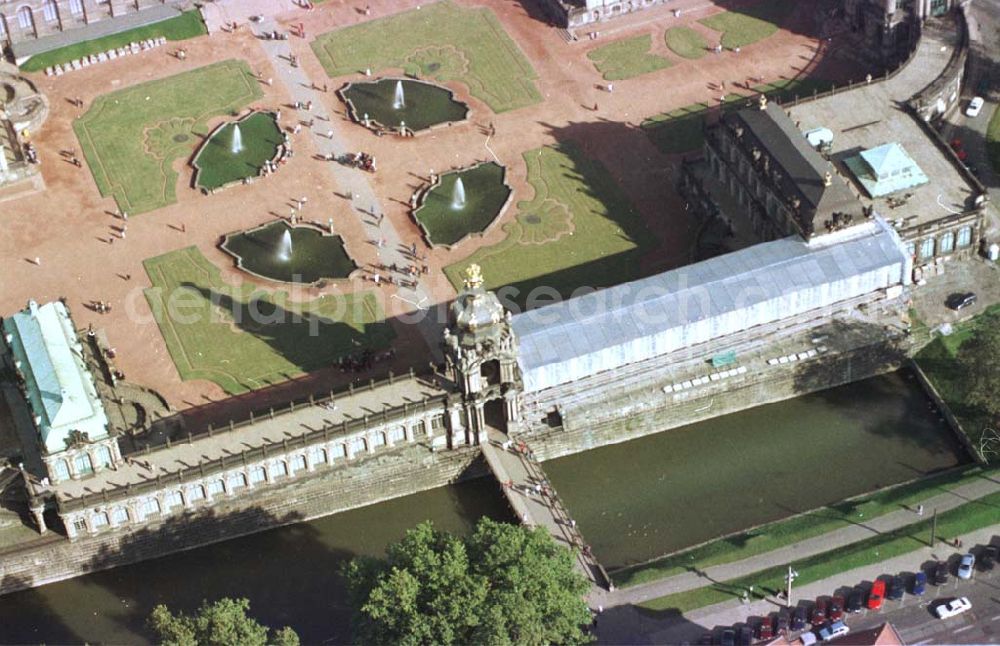 Dresden from the bird's eye view: Rekonstruktion des Dresdner Zwingers