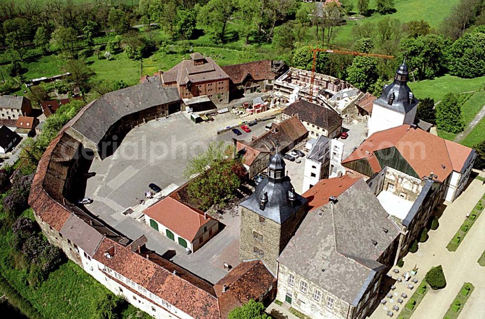 Hundisburg/Sachsen-Anhalt from the bird's eye view: Rekonstruktion der Hundisburg südlich von Haldensleben in Sachsen-Anhalt Museum Haldensleben Breiter Gang 1, 39340 Haldensleben Telefon (0 39 04) 27 10 , Fax (0 39 04) 27 10 museumhaldensleben@t-online.de