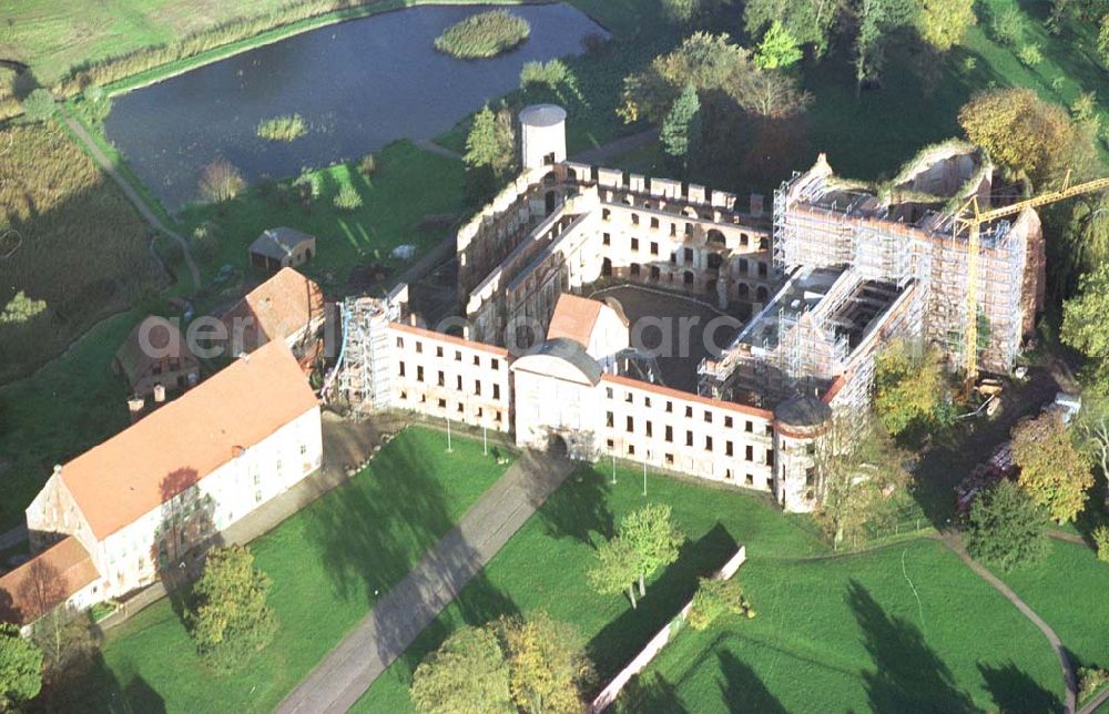 Aerial photograph Darguhn / MV - Rekonstruktion der Kloster- und Schloßanlage Darguhn. Bauherr: Stadtverwaltung Darguhn, Herr Dr. Kladen, 17159 Darguhn.